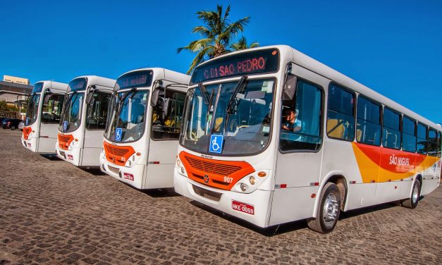 Transporte coletivo suspenso em Itabuna