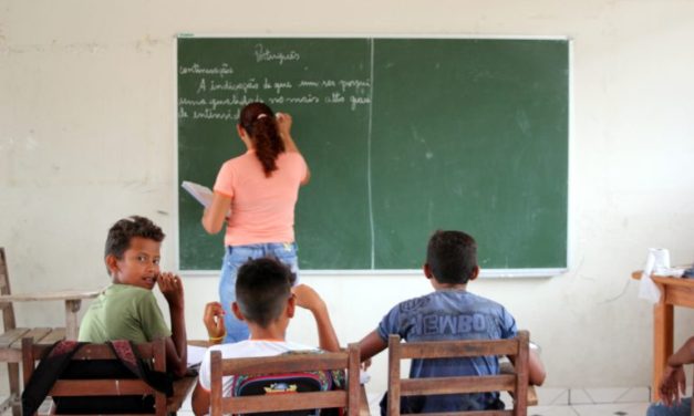 Projeto permite o uso do salário-educação para pagar professores durante pandemia