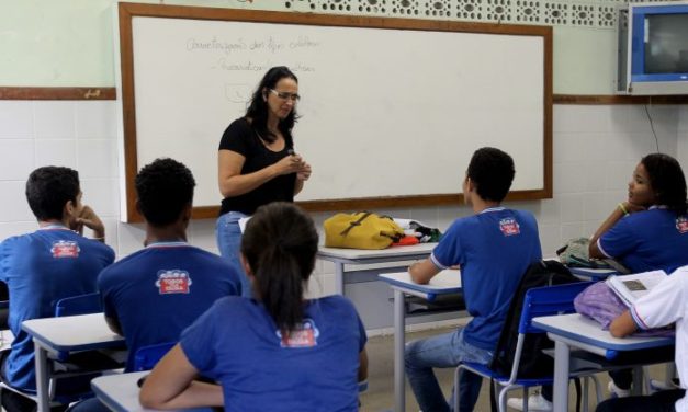 Estudantes da rede estadual de ensino terão direito a cursos de idiomas por meio do Programa Outras Palavras