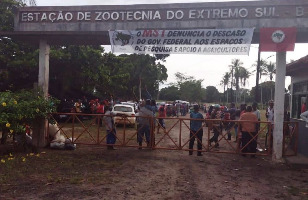 MST ocupa fazenda experimental da Ceplac no Extremo Sul