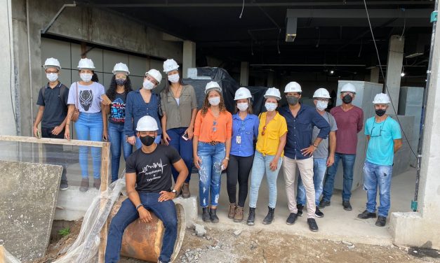 Em obras, Aeroporto Jorge Amado recebe visita de estudantes de Arquitetura e Urbanismo