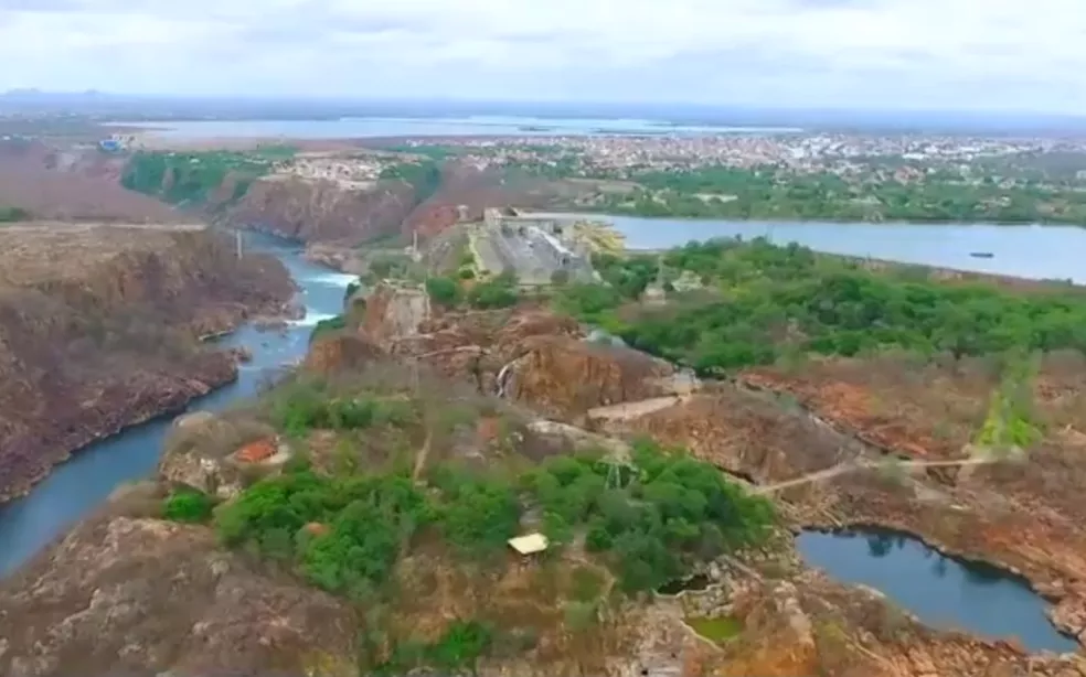 Comportas de hidrelétricas são abertas na região norte da Bahia como medida de segurança