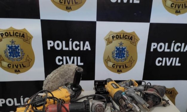 Polícia recupera carro roubado e prende receptador em Porto Seguro