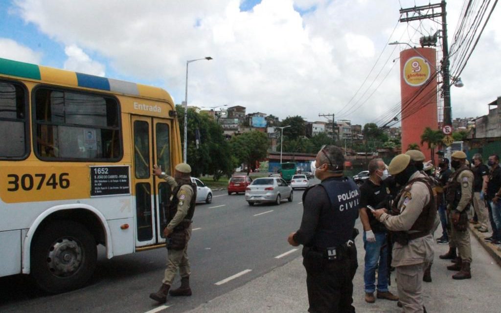 Polícias Militar e Civil alcançam redução de 52% dos roubos a ônibus no mês de outubro