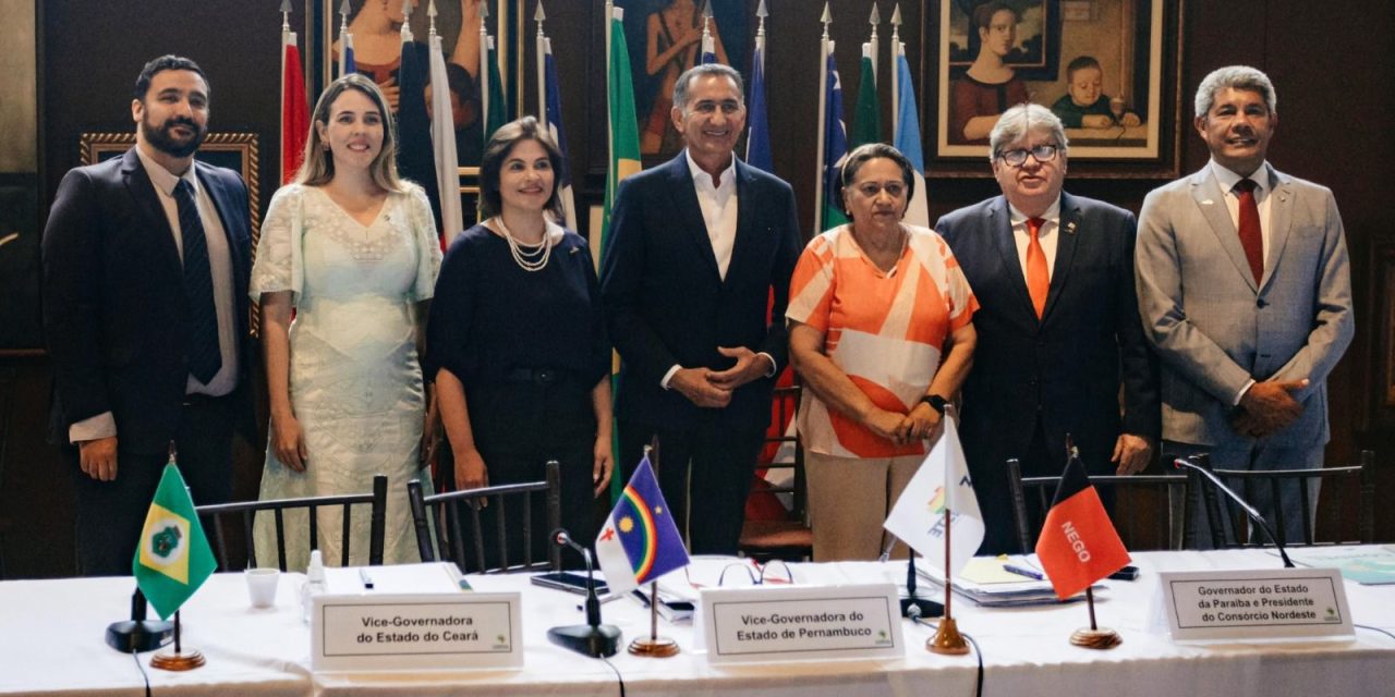 Em Recife, Jerônimo participa da assembleia geral do Consórcio Nordeste e trata de assuntos relacionados à estiagem com a Sudene