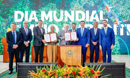 Decreto que institui o Monumento Natural das Cavernas de São Desidério é assinado em Brasília, durante evento alusivo ao Dia Mundial do Meio Ambiente