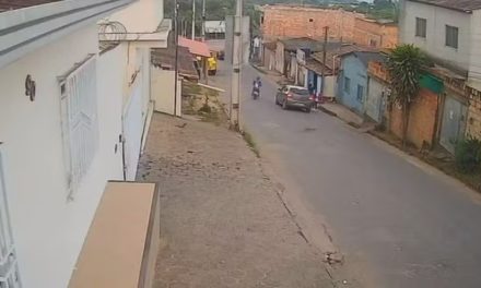 A caminho da escola: PM preso por estupro ameaçou adolescente com arma de fogo e a obrigou a entrar no carro