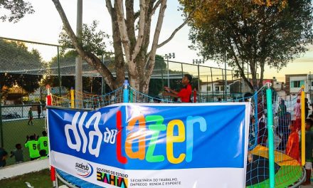 Governo entrega ginásio esportivo totalmente reformado ao município de Teixeira de Freitas