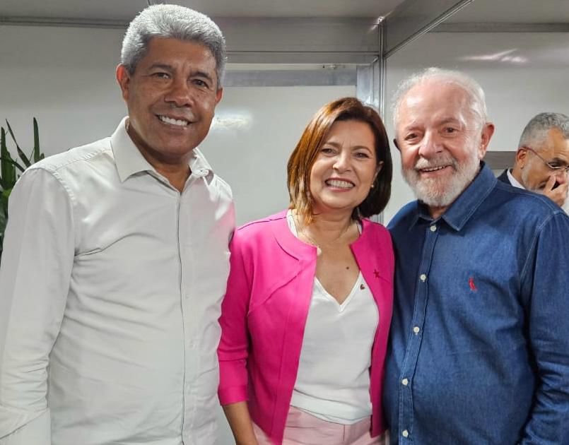 Adélia acompanha agenda do presidente Lula em Feira de Santana ao lado de Jerônimo e Rui Costa