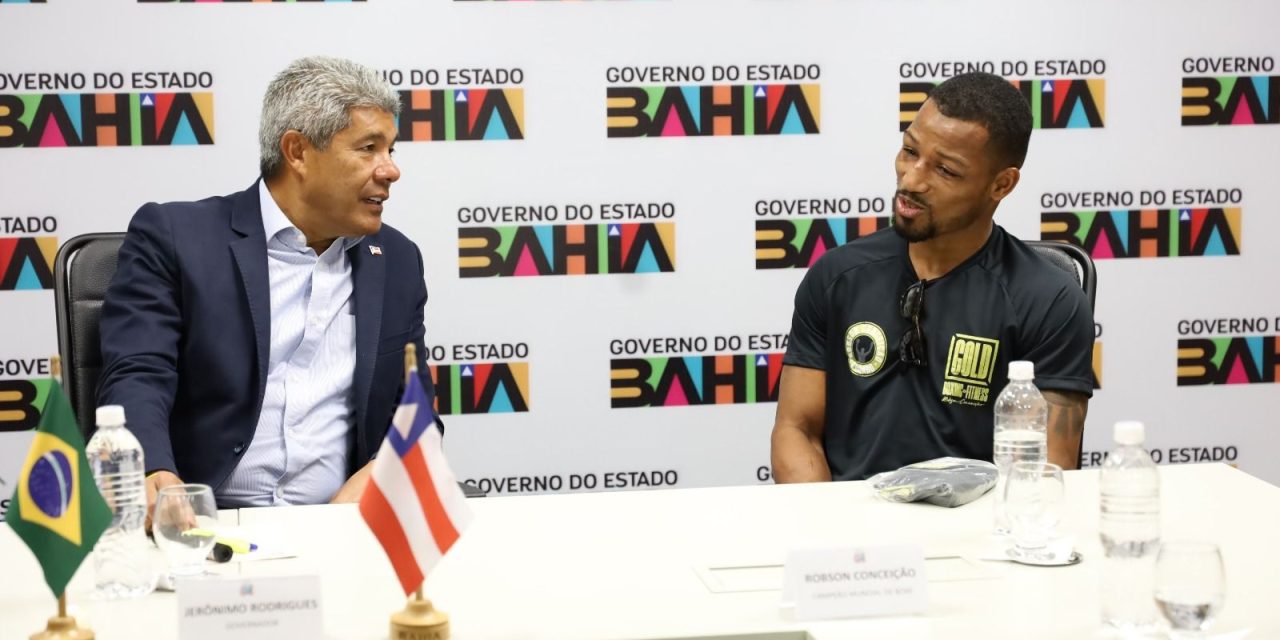 “Hoje, o brilho é dele, é dele esse cinturão”, celebrou o governador em recepção ao campeão mundial de boxe Robson Conceição