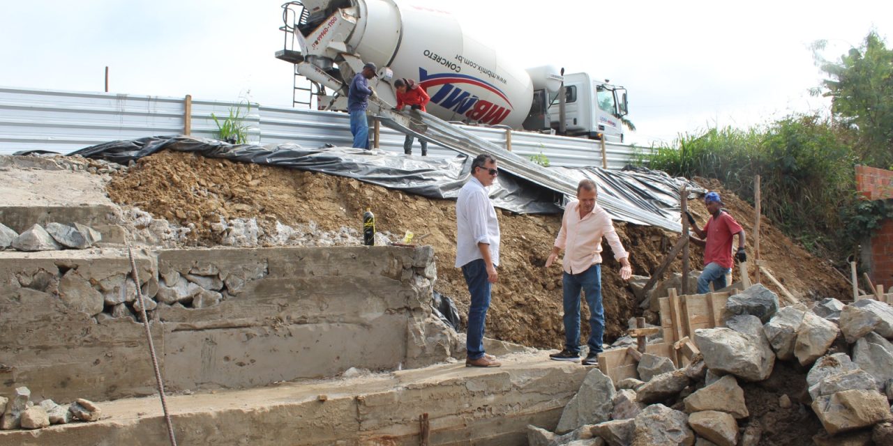 Emasa constrói contenção na BR-101 no trecho onde a rede adutora do Projeto Mais Água para a Cidade passou