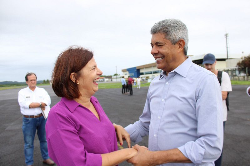 Governador destaca confiança e afinidade com Adélia durante entrega da reforma do Aeroporto de Ilhéus