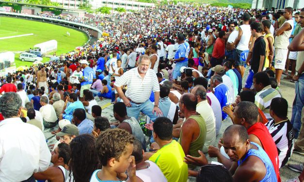 ITABUNA E VITÓRIA INAUGURAM O ESTÁDIO LUIZ VIANA FILHO