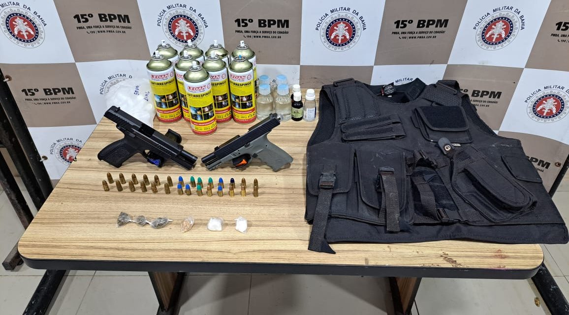 PM apreende pistolas e drogas no bairro Fonseca 