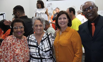 Adélia celebra aniversário da Igreja Batista Lindinópolis