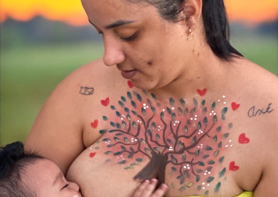 Com amamentação em praça pública, Materno-Infantil quebra preconceitos e destaca a importância do Agosto Dourado