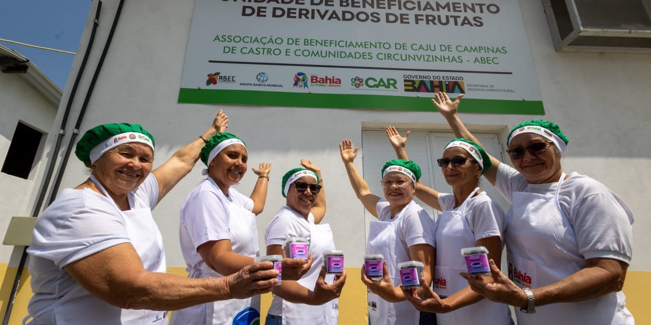 Agroindústria de frutas transforma vidas e melhora economia local em Cícero Dantas