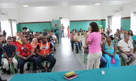 Adélia recebe apoio de lideranças de associações e cooperativas da agricultura familiar