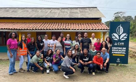 Estudantes da UFSB conhecem programas de gestão ambiental e resíduos na CVR Costa do Cacau