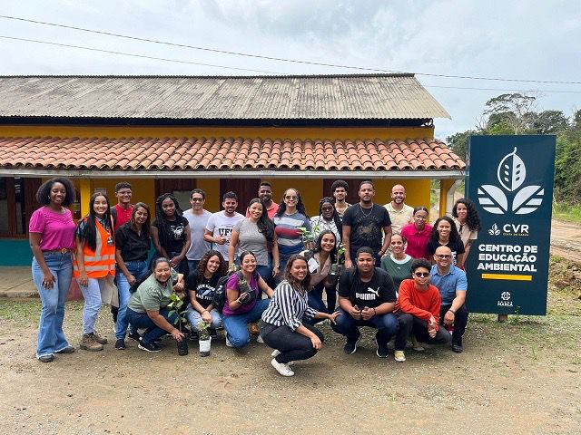 Estudantes da UFSB conhecem programas de gestão ambiental e resíduos na CVR Costa do Cacau