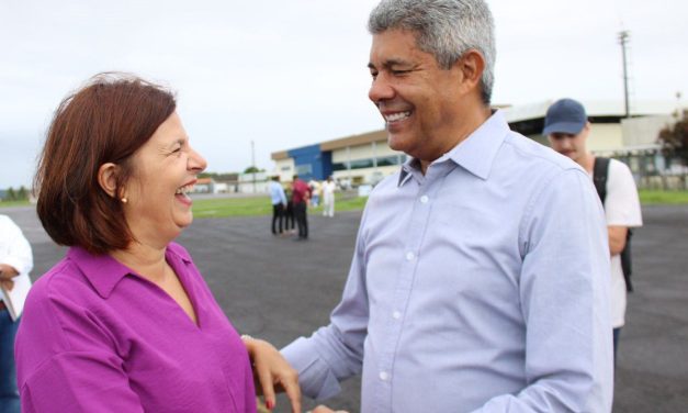 Governador Jerônimo Rodrigues participa da grande caminhada do Sextou com Adélia em Ilhéus