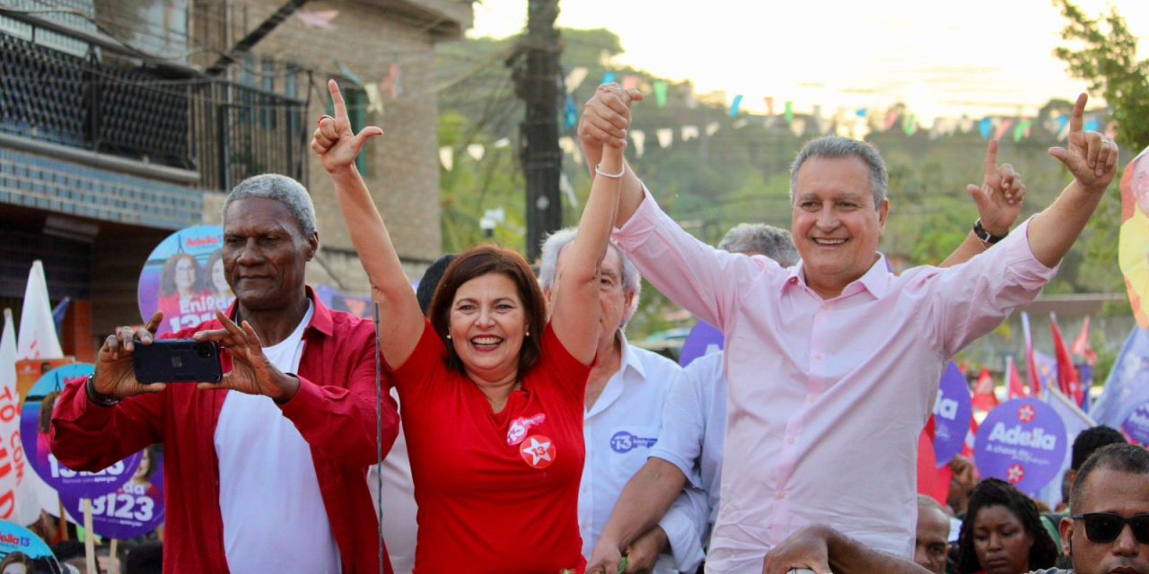 Rui Costa e Adélia fazem grande caminhada da vitória no Centro de Ilhéus nesta sexta