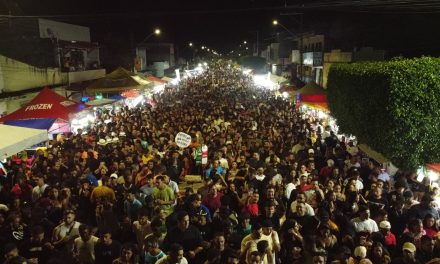 Ibicaraí: La Fúria, Natanzinho, Cris Mel e Fabiola Lins fecharam o último dia da Festa da Cidade