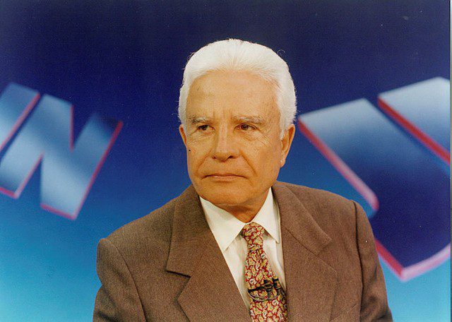 Morre aos 97 anos o jornalista Cid Moreira, um dos ícones da televisão brasileira