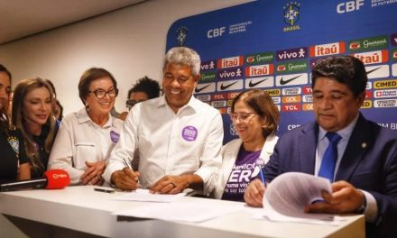 Compromisso pelo Feminicídio Zero e protocolo Não é Não são lançados durante eliminatórias da Copa do Mundo 2026, em Salvador