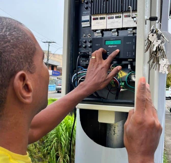 Furto de cabos elétricos prejudica funcionamento de semáforos do centro de Itabuna