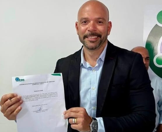 LÉO DA CAPOEIRA É ELEITO PRESIDENTE DO CONSÓRCIO LITORAL SUL