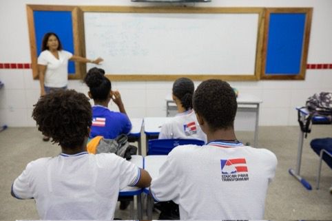 Governo do Estado nomeia 1.405 educadores convocados através de concurso público