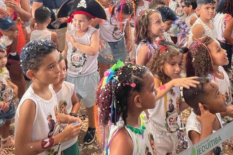 Shopping Jequitibá promove Bailinho Kids com bloquinho e mini-trio na Beira Rio