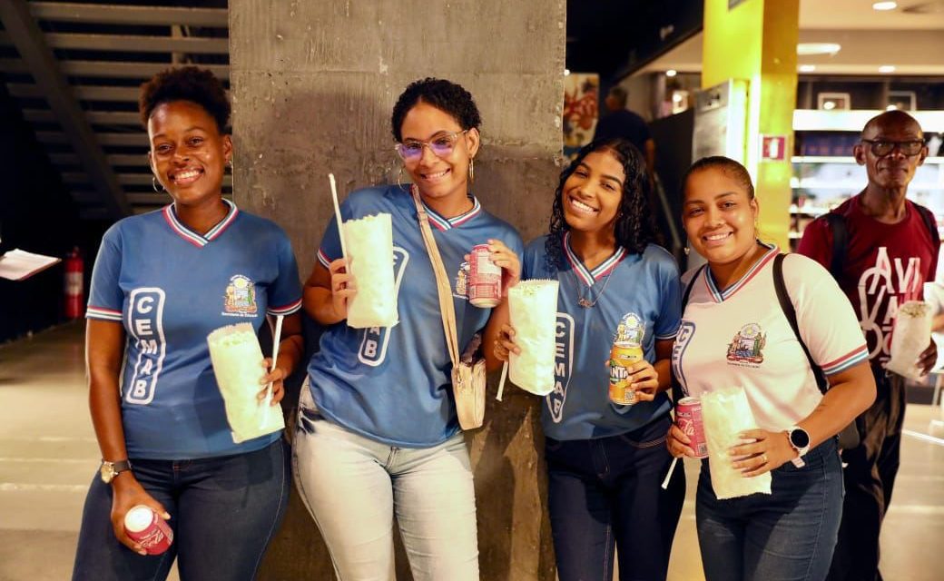 Estudantes da rede estadual assistem ao filme “Ainda estou aqui” de forma gratuita